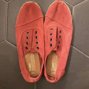 Tom’s slip on shoes